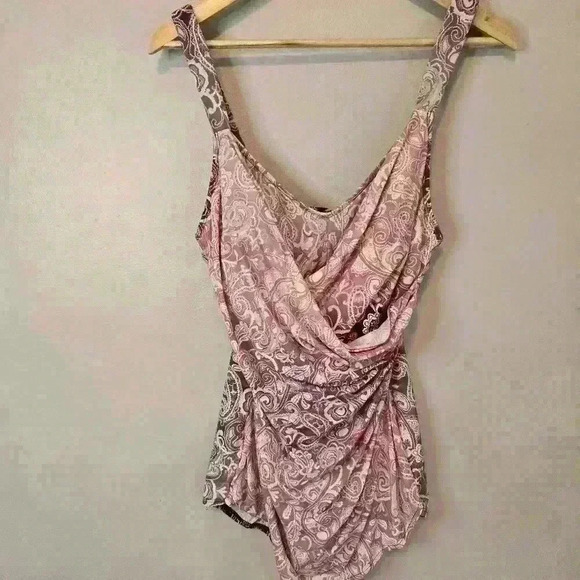 Lands' End Women's One Piece Pink Paisley Swimsuit 50s Style Size 12 - Picture 1 of 10